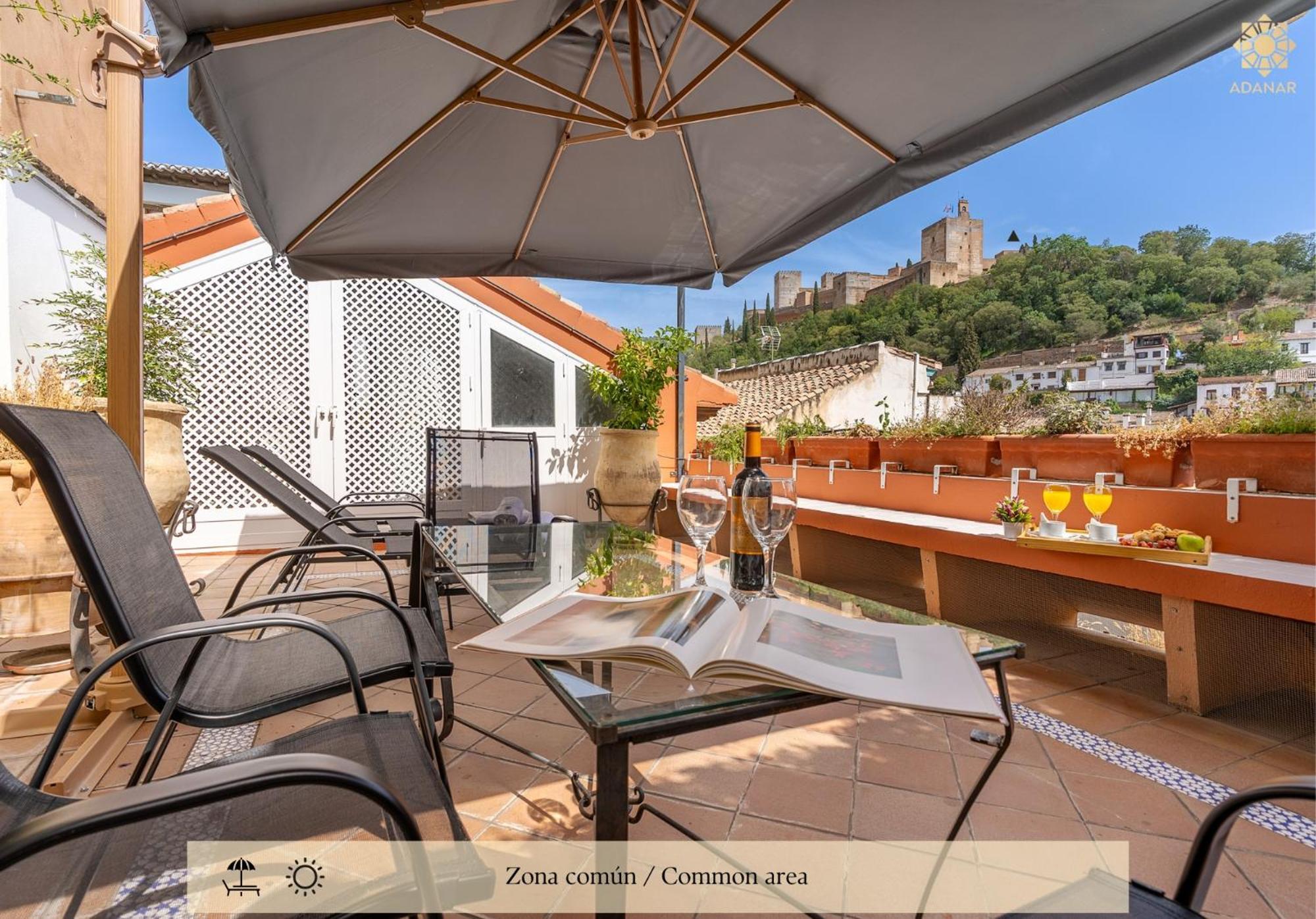 Adanar-Apartamentos Muralla Ziri グラナダ エクステリア 写真
